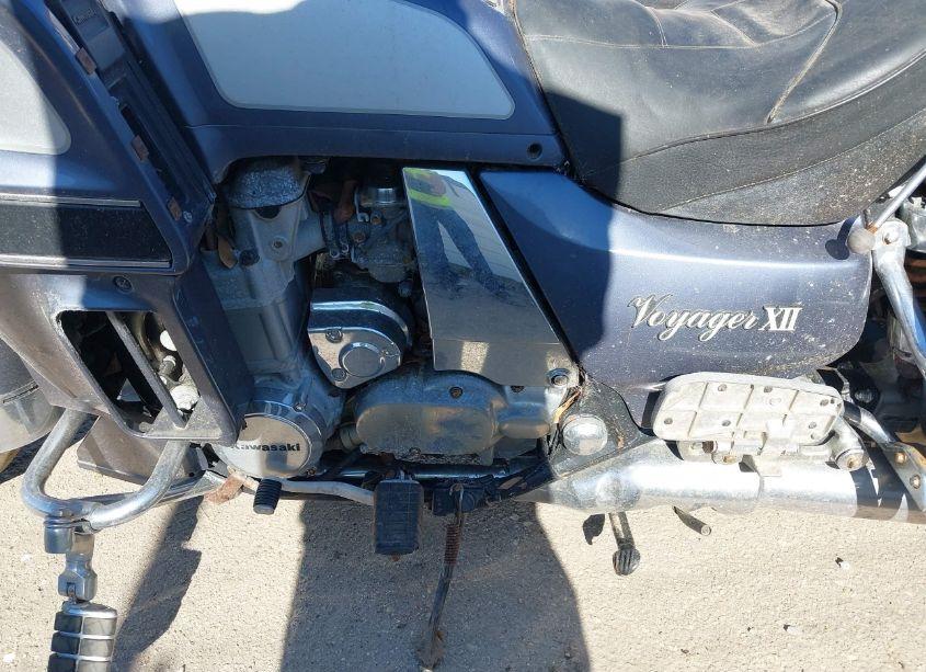 Photo 9 of 2000 Kawasaki Zg1200 B (VIN JKAZG9B18YB511186)