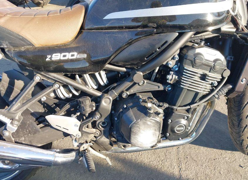 Photo 8 of 2022 Kawasaki Zr900 (VIN JKAZR2E10NA010064)