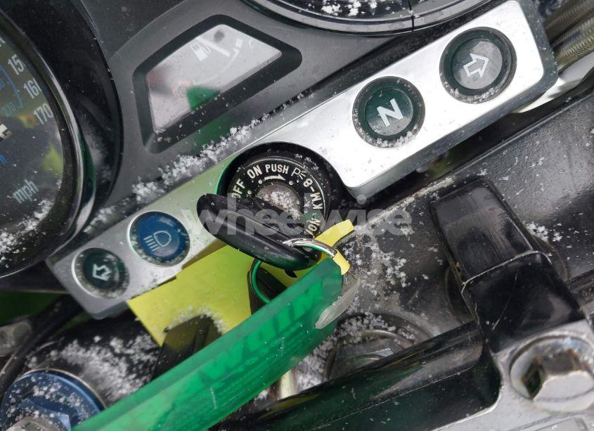 Photo 11 of 2001 Kawasaki Zr1200 A (VIN JKAZR9A1X1A008718)