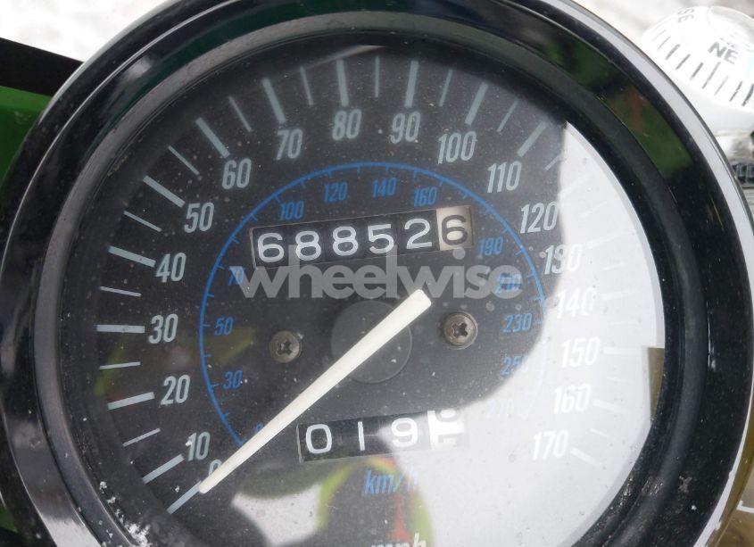 Photo 7 of 2001 Kawasaki Zr1200 A (VIN JKAZR9A1X1A008718)