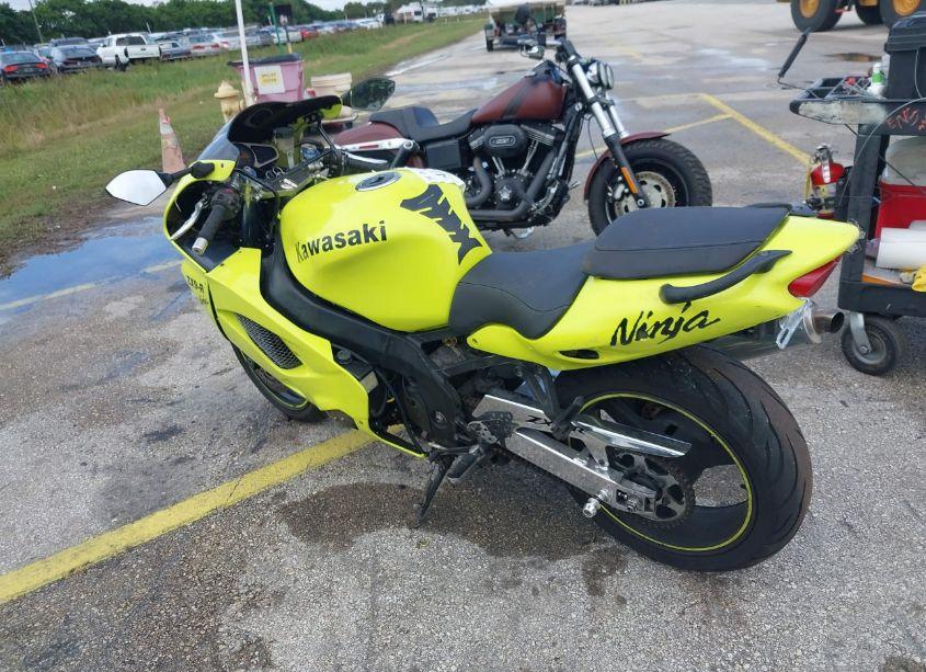 Photo 3 of 1998 Kawasaki Zx900 C (VIN JKAZX2C18WA003647)