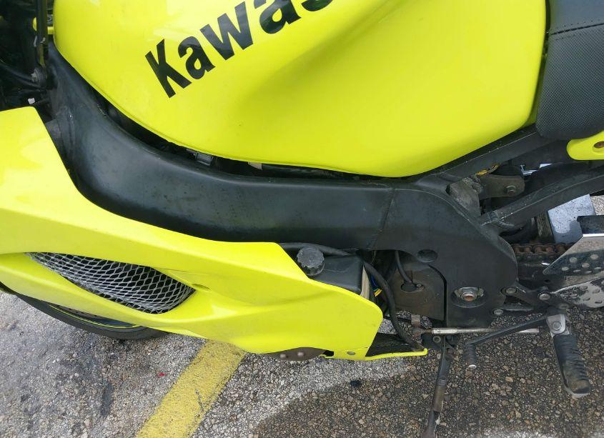 Photo 9 of 1998 Kawasaki Zx900 C (VIN JKAZX2C18WA003647)