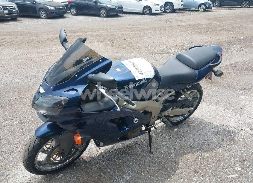 Photo 2 of 2005 Kawasaki Zx600 J1 (VIN JKAZX4J1X5A056234)