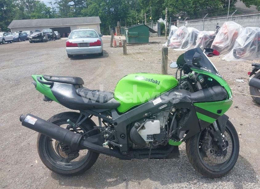 Photo 11 of 2001 Kawasaki Zx750 P (VIN JKAZXDP101A053599)