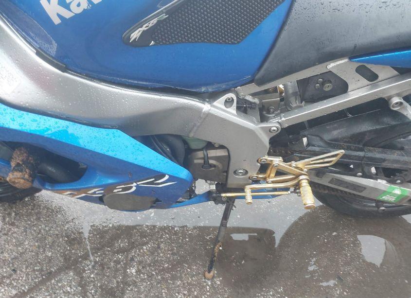 Photo 9 of 2003 Kawasaki Zx636 B1 (VIN JKBZXJB113A010362)