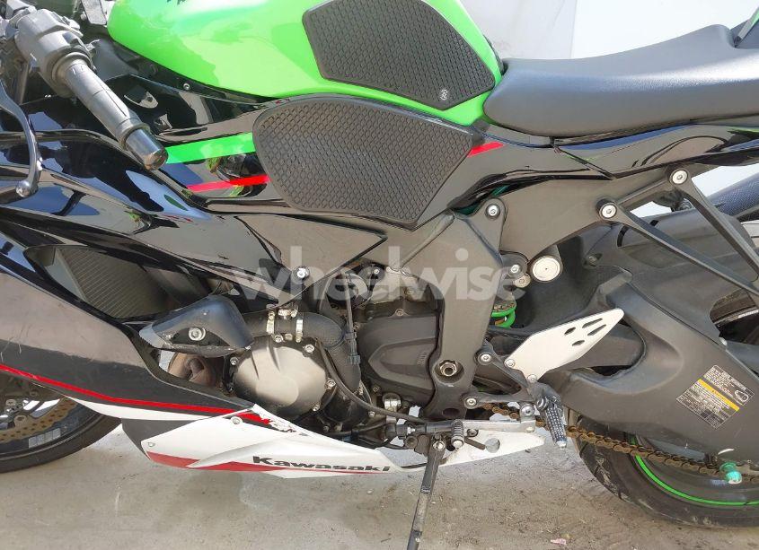 Photo 9 of 2021 Kawasaki Zx636 K (VIN JKBZXJG15MA016465)