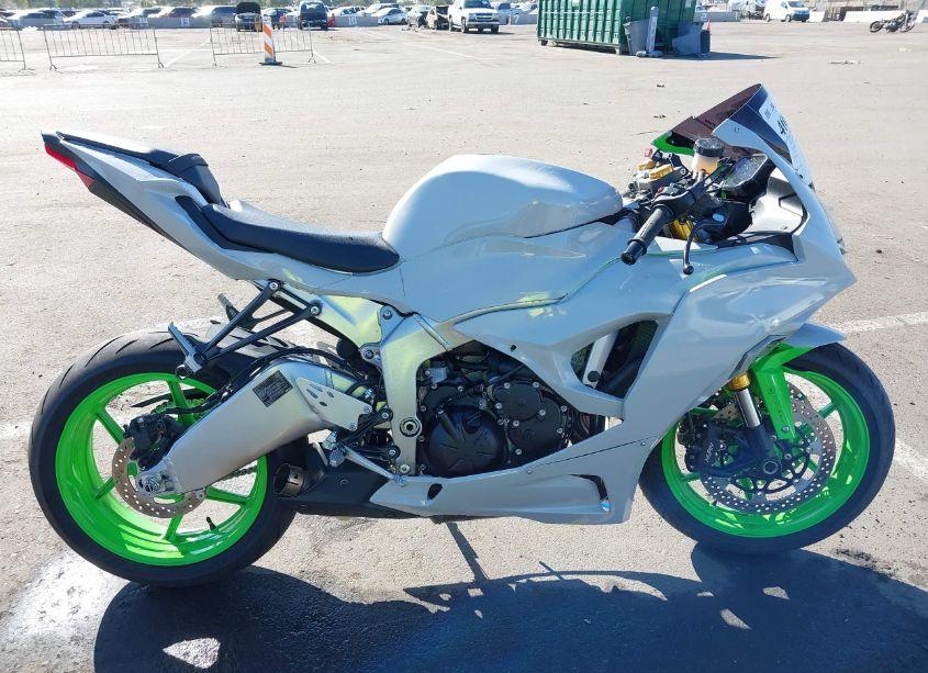 Photo 12 of 2024 Kawasaki Zx636 K (VIN JKBZXJJ12RA009795)