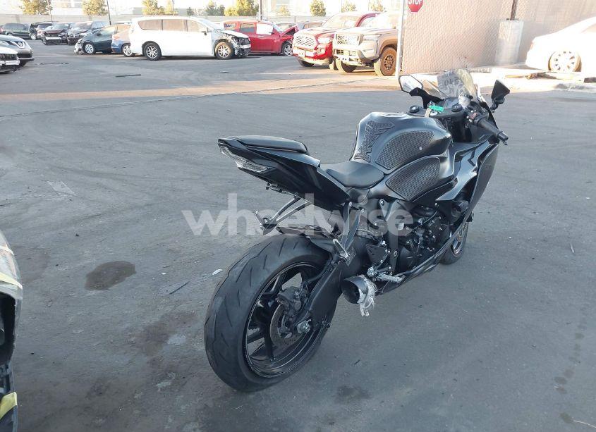 Photo 4 of 2024 Kawasaki Zx636 K (VIN JKBZXJJ14RA006204)