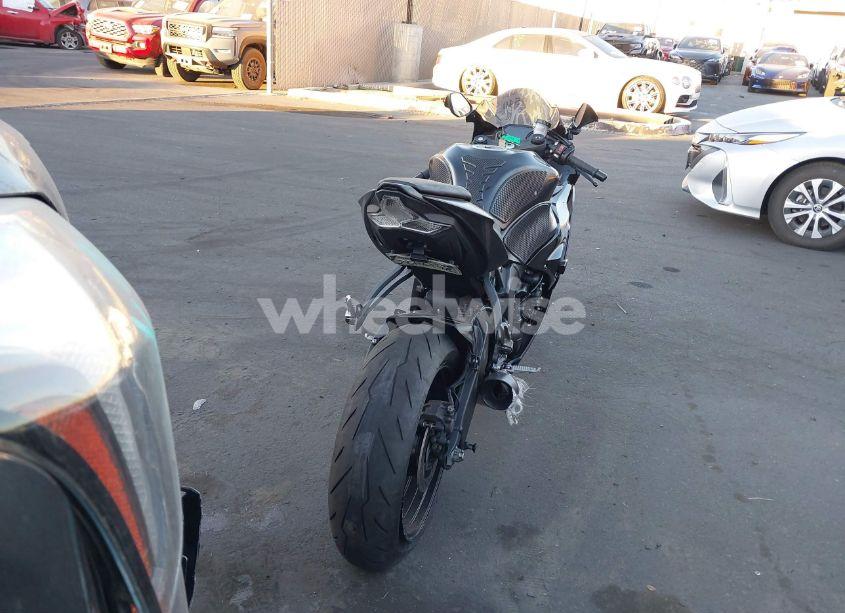 Photo 6 of 2024 Kawasaki Zx636 K (VIN JKBZXJJ14RA006204)