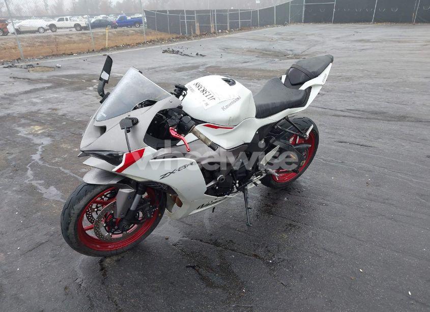 Photo 2 of 2025 Kawasaki Zx636 K (VIN JKBZXJK14SA007244)