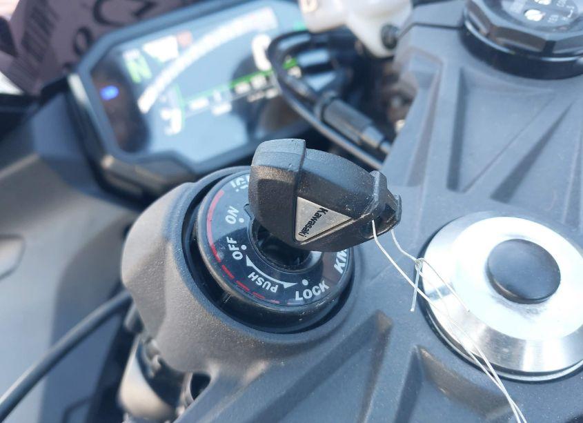 Photo 11 of 2024 Kawasaki Zx636 K (VIN JKBZXJK17RA001674)