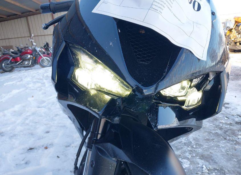 Photo 14 of 2024 Kawasaki Zx636 K (VIN JKBZXJK17RA001674)