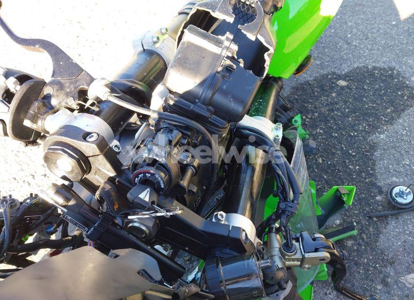 Photo 7 of 2025 Kawasaki Zx1002 L (VIN JKBZXVL11SA017929)