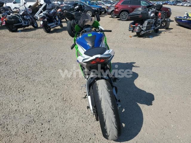 2024 KAWASAKI ZX1002 L N/A (VIN JKBZXVL14RA012329) main photo