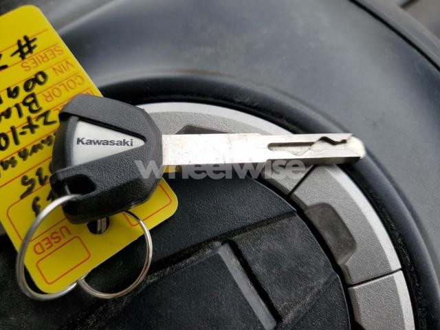 Photo 4 of 2025 KAWASAKI ZX1002 M (VIN JKBZXVM10SA009125)