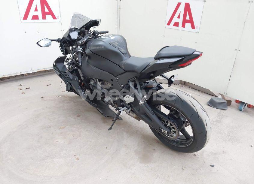 Photo 3 of 2025 Kawasaki Zx1002 M (VIN JKBZXVM16SA009145)