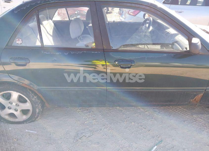 Photo 13 of 2000 Mazda Protege ES (VIN JM1BJ2211Y0285066)