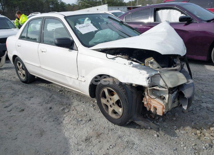 2000 Mazda Protege DX/LX (VIN JM1BJ2221Y0208156) main photo