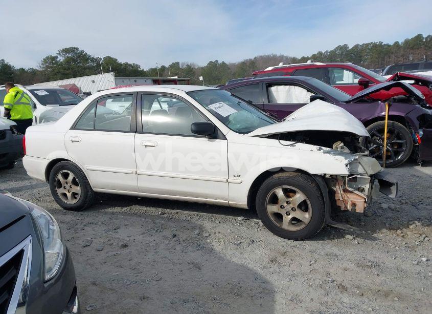 Photo 12 of 2000 Mazda Protege DX/LX (VIN JM1BJ2221Y0208156)