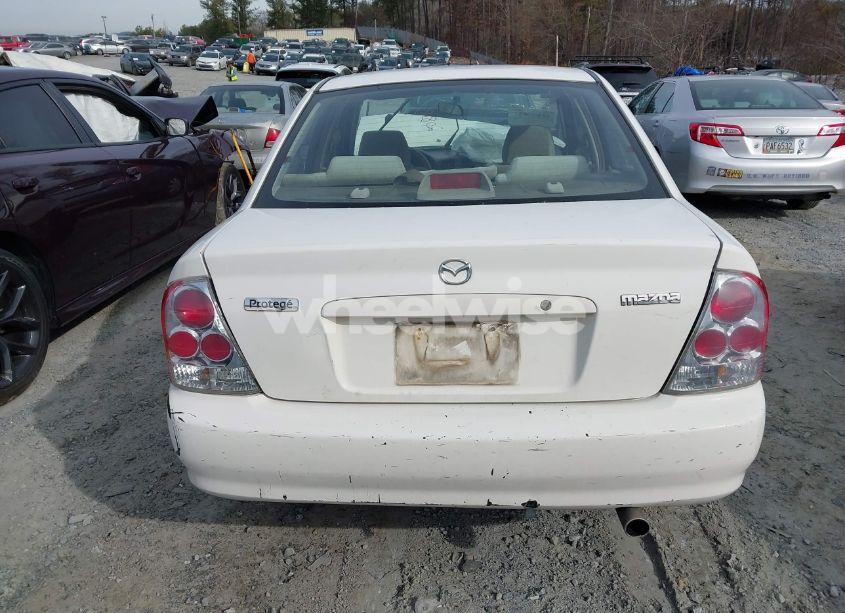 Photo 15 of 2000 Mazda Protege DX/LX (VIN JM1BJ2221Y0208156)