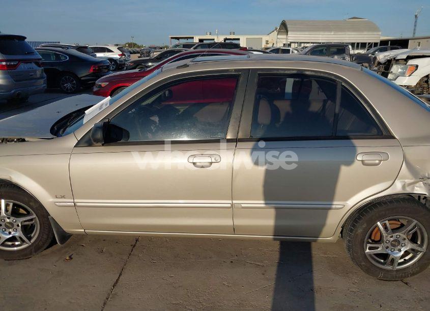 Photo 14 of 2000 Mazda Protege DX/LX (VIN JM1BJ2221Y0233672)