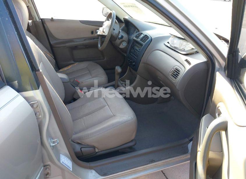 Photo 5 of 2000 Mazda Protege DX/LX (VIN JM1BJ2221Y0233672)