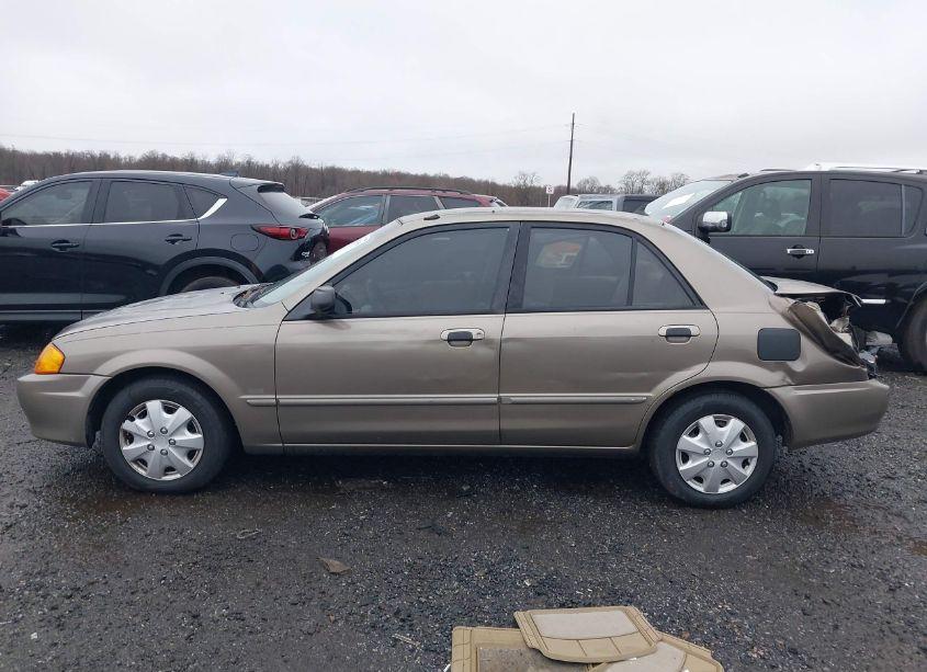 Photo 14 of 2000 Mazda Protege DX/LX (VIN JM1BJ2222Y0201958)