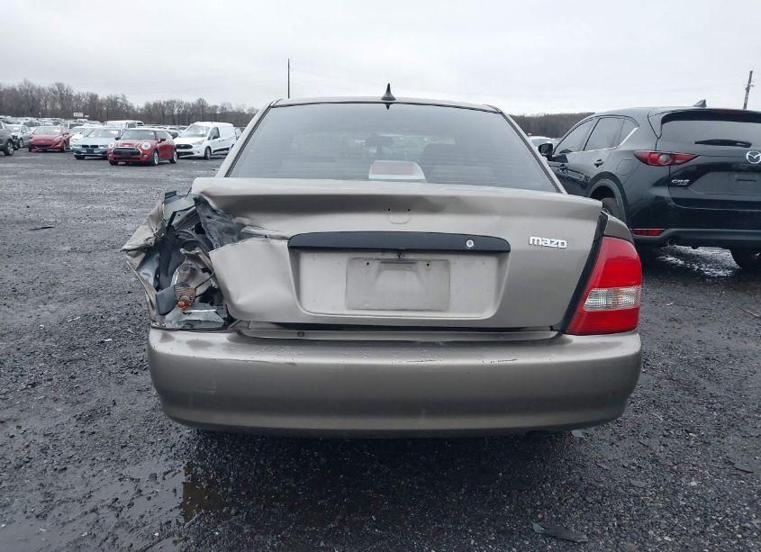 Photo 6 of 2000 Mazda Protege DX/LX (VIN JM1BJ2222Y0201958)