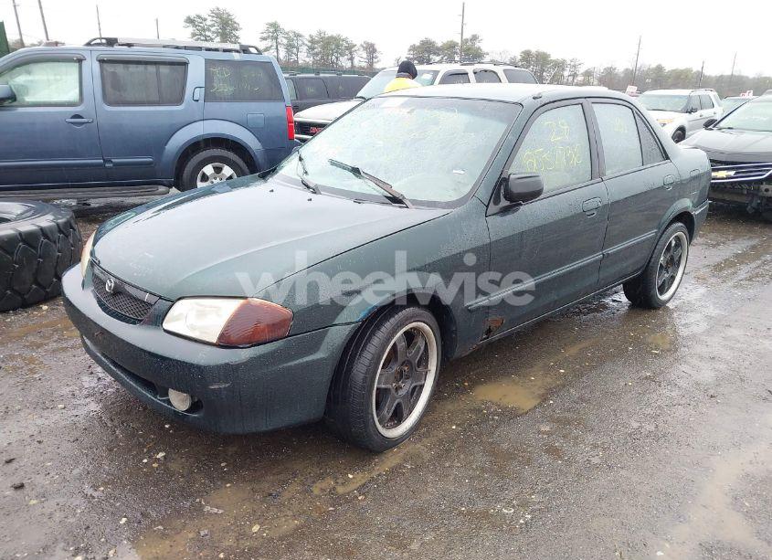 Photo 2 of 2000 Mazda Protege DX/LX (VIN JM1BJ2225Y0255349)