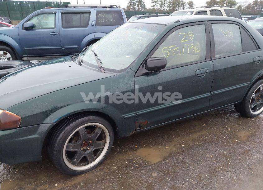 Photo 6 of 2000 Mazda Protege DX/LX (VIN JM1BJ2225Y0255349)