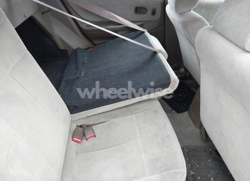 Photo 8 of 2000 Mazda Protege DX/LX (VIN JM1BJ2225Y0255349)