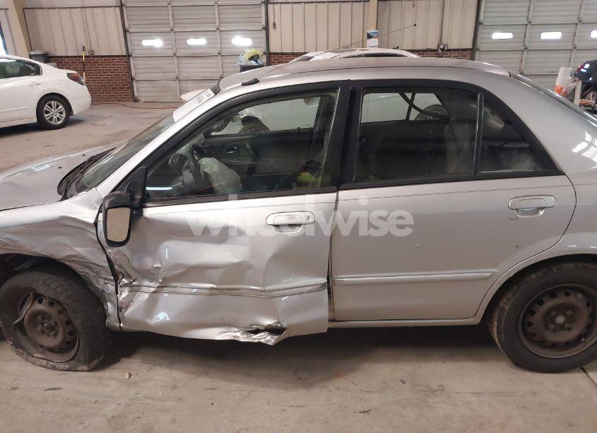 Photo 14 of 2000 Mazda Protege DX/LX (VIN JM1BJ2226Y0206340)