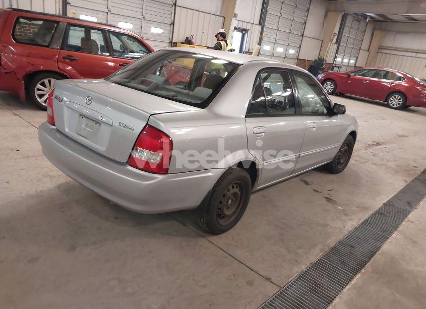 Photo 4 of 2000 Mazda Protege DX/LX (VIN JM1BJ2226Y0206340)