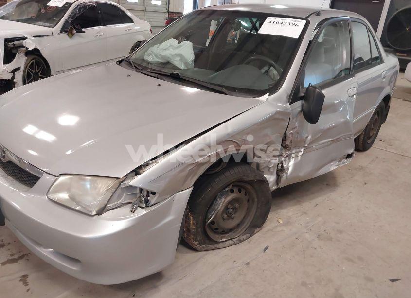 Photo 6 of 2000 Mazda Protege DX/LX (VIN JM1BJ2226Y0206340)