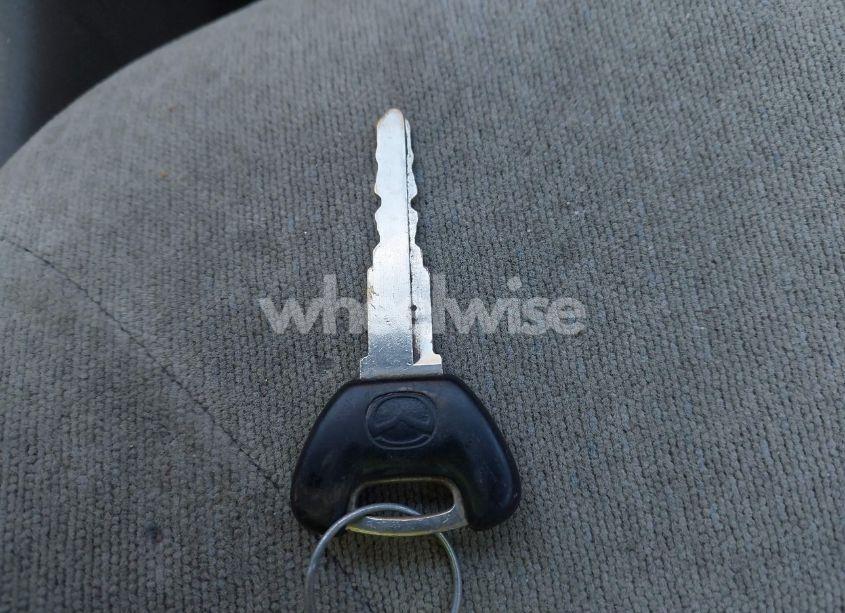 Photo 11 of 2000 Mazda Protege DX/LX (VIN JM1BJ2226Y0291406)