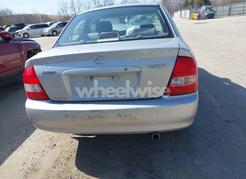 Photo 16 of 2000 Mazda Protege DX/LX (VIN JM1BJ2227Y0240819)