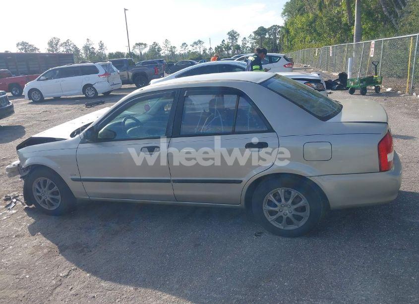 Photo 14 of 2000 Mazda Protege DX/LX (VIN JM1BJ2227Y0295075)