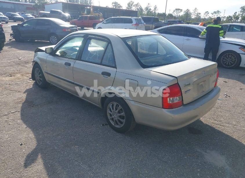 Photo 3 of 2000 Mazda Protege DX/LX (VIN JM1BJ2227Y0295075)