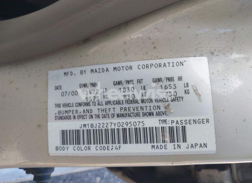 Photo 9 of 2000 Mazda Protege DX/LX (VIN JM1BJ2227Y0295075)