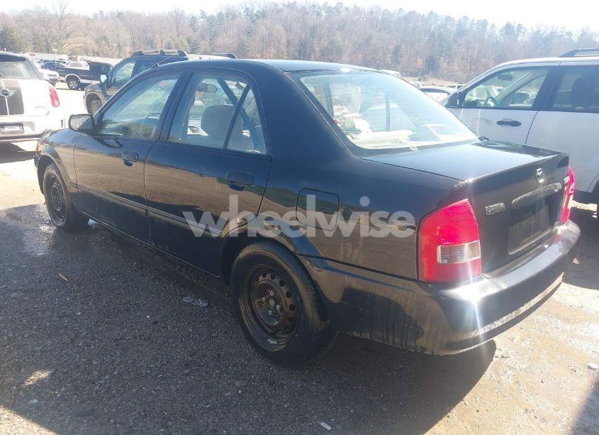 Photo 3 of 2000 Mazda Protege DX/LX (VIN JM1BJ2227Y0303448)