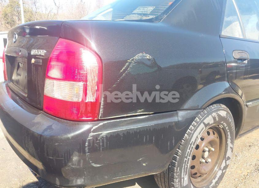 Photo 6 of 2000 Mazda Protege DX/LX (VIN JM1BJ2227Y0303448)