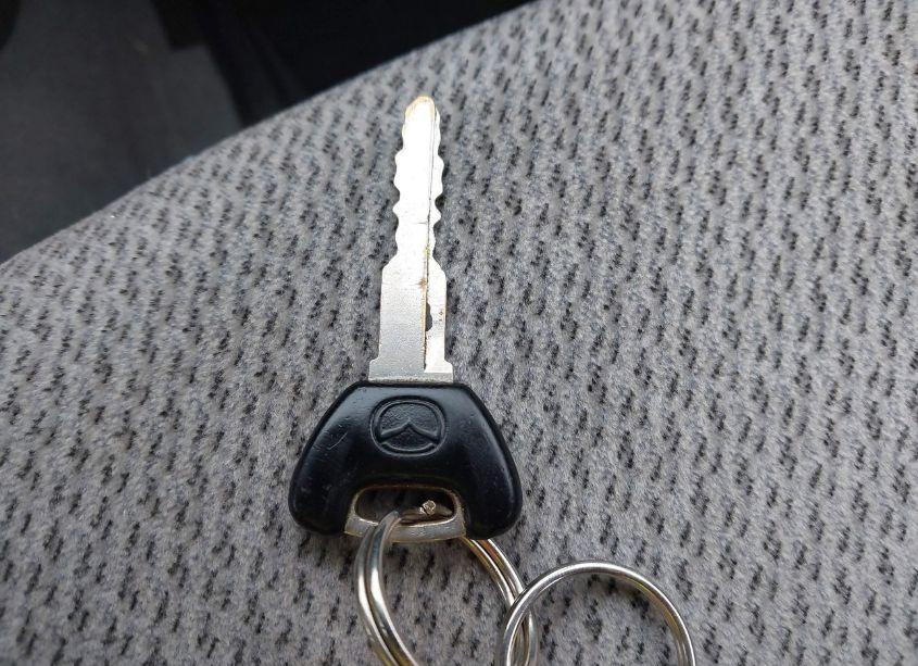 Photo 11 of 2000 Mazda Protege DX/LX (VIN JM1BJ2227YO296243)