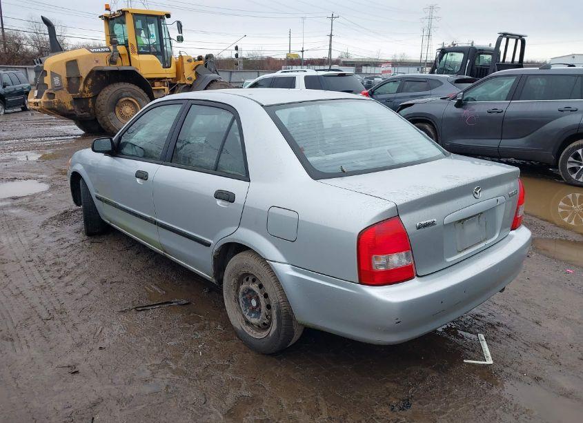 Photo 3 of 2000 Mazda Protege DX/LX (VIN JM1BJ2227YO296243)