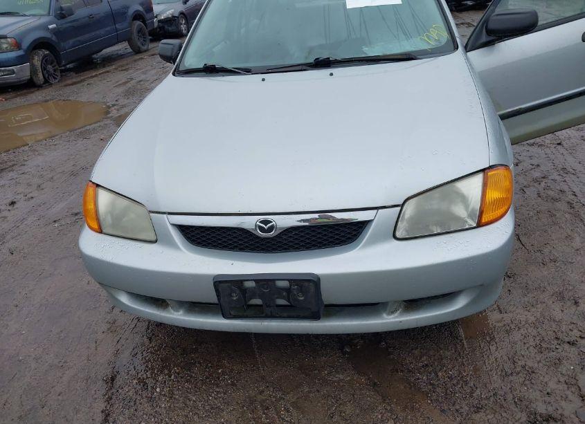 Photo 6 of 2000 Mazda Protege DX/LX (VIN JM1BJ2227YO296243)