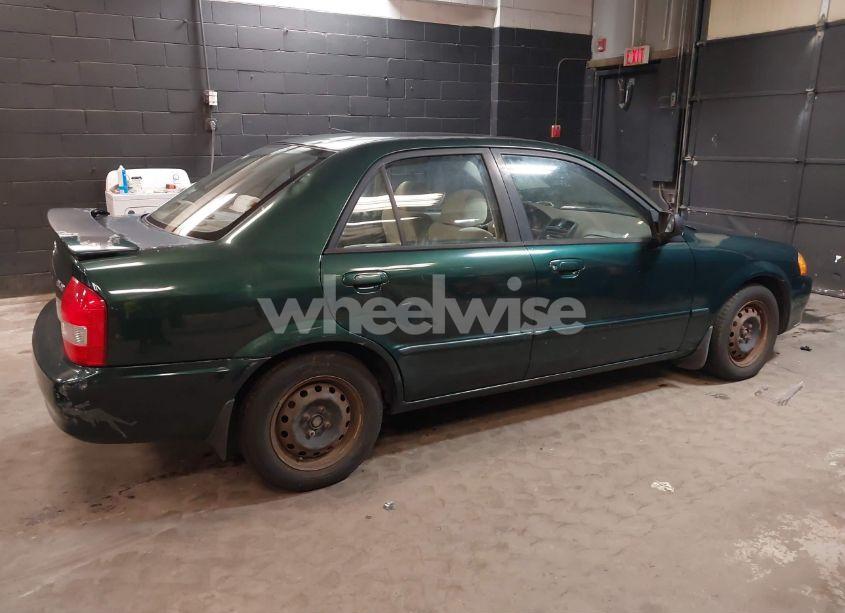 Photo 4 of 2000 Mazda Protege DX/LX (VIN JM1BJ2228Y0208736)