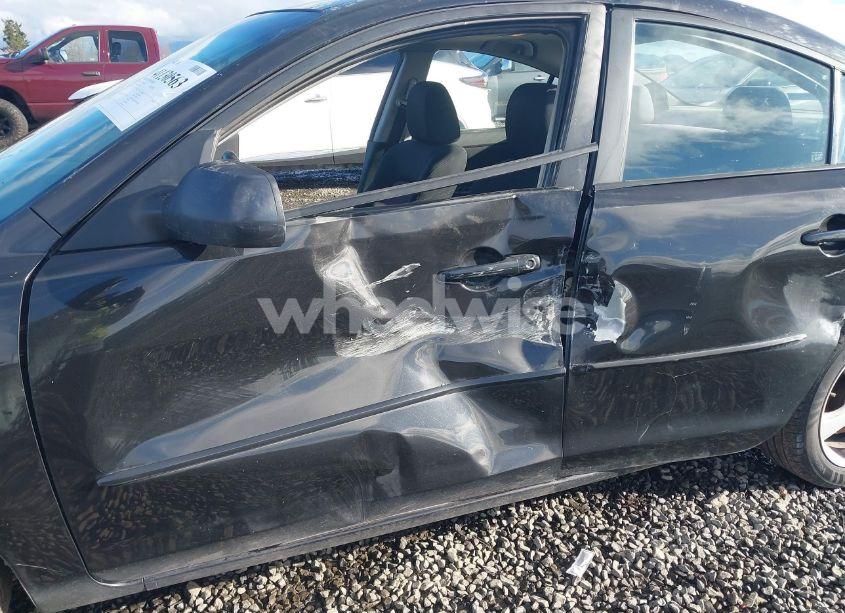Photo 6 of 2006 Mazda Mazda3 S (VIN JM1BK123761541615)