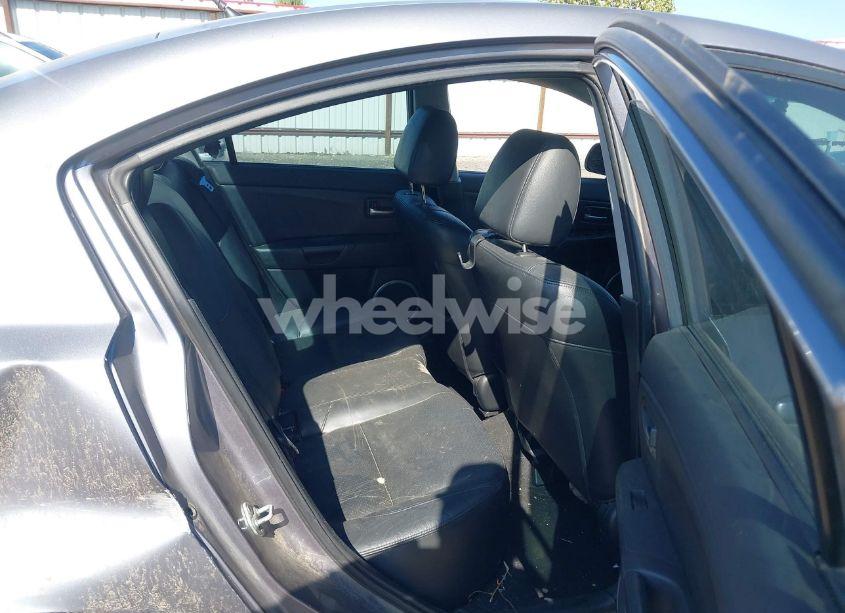 Photo 8 of 2005 Mazda Mazda3 S/SP23 (VIN JM1BK123951244313)