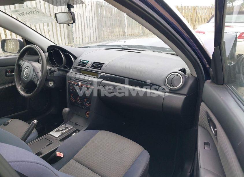 Photo 5 of 2005 Mazda Mazda3 I (VIN JM1BK12F051341703)