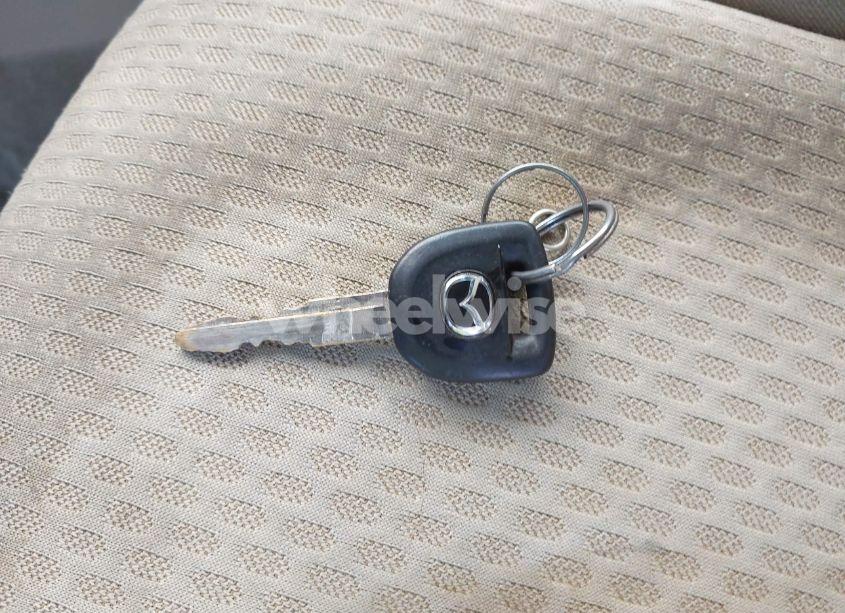 Photo 11 of 2004 Mazda Mazda3 I (VIN JM1BK12F141189090)