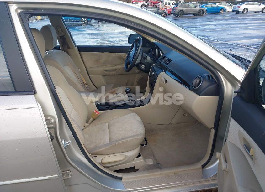 Photo 5 of 2004 Mazda Mazda3 I (VIN JM1BK12F141189090)